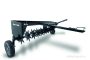 Agrifab AF 346 - vontatható talajlazító / gyepszellőztető 102 cm készlet erejéig